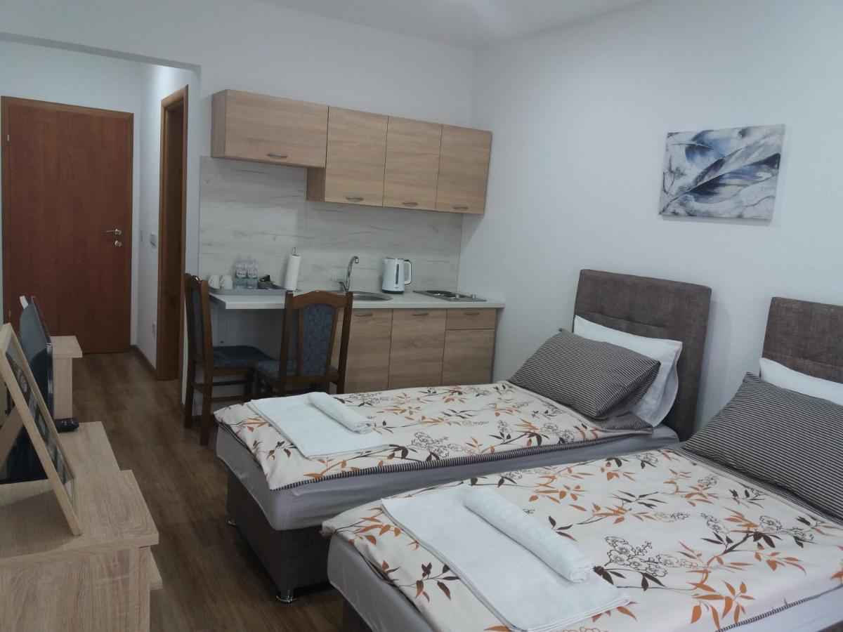 Apartments Karic Aerodrom Tuzla Dubrave Gornje Exteriör bild