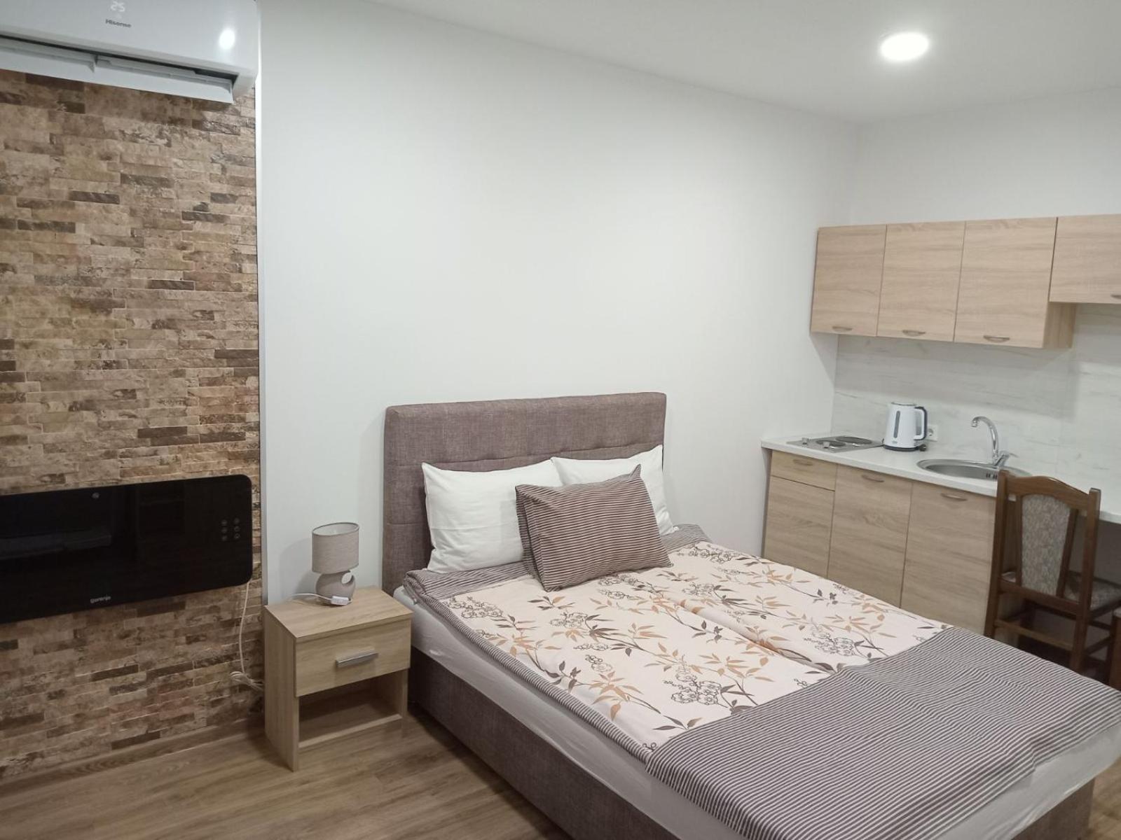 Apartments Karic Aerodrom Tuzla Dubrave Gornje Exteriör bild