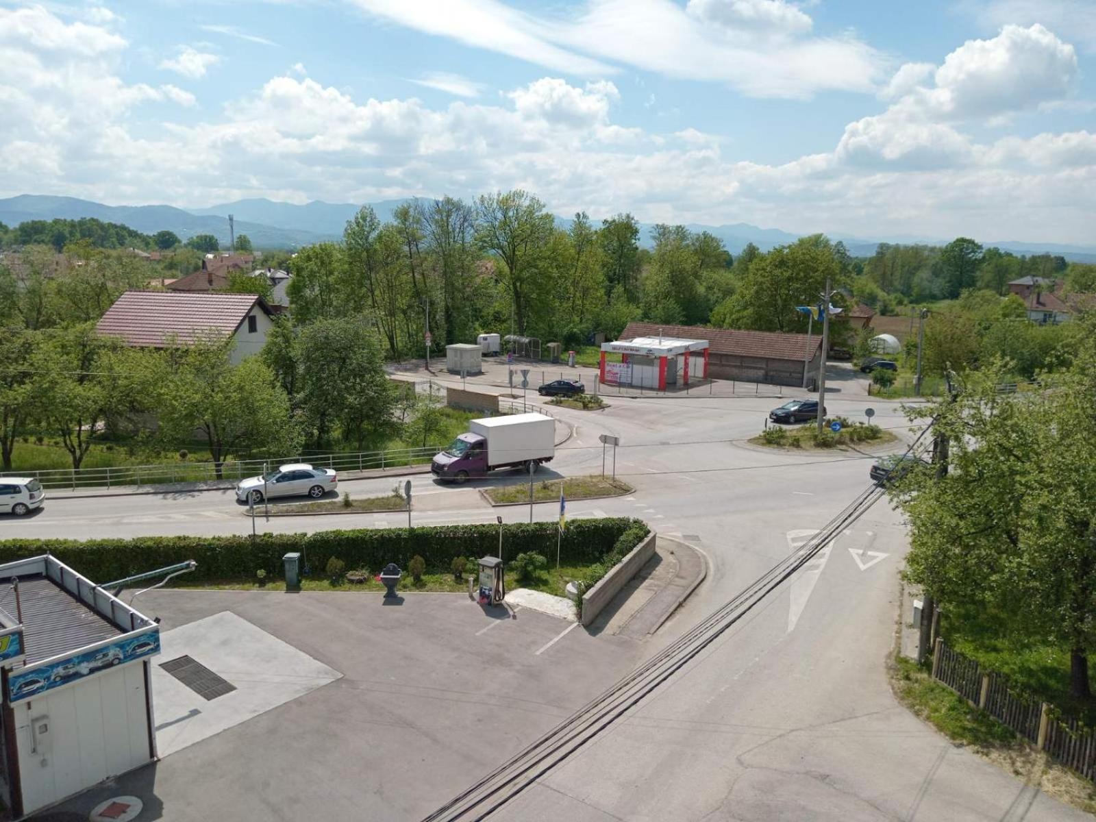 Apartments Karic Aerodrom Tuzla Dubrave Gornje Exteriör bild